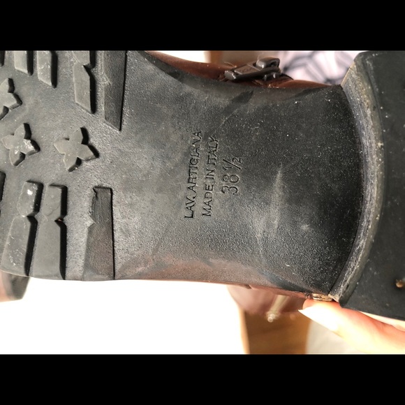 Leather Low cut boots - Picture 7 of 9